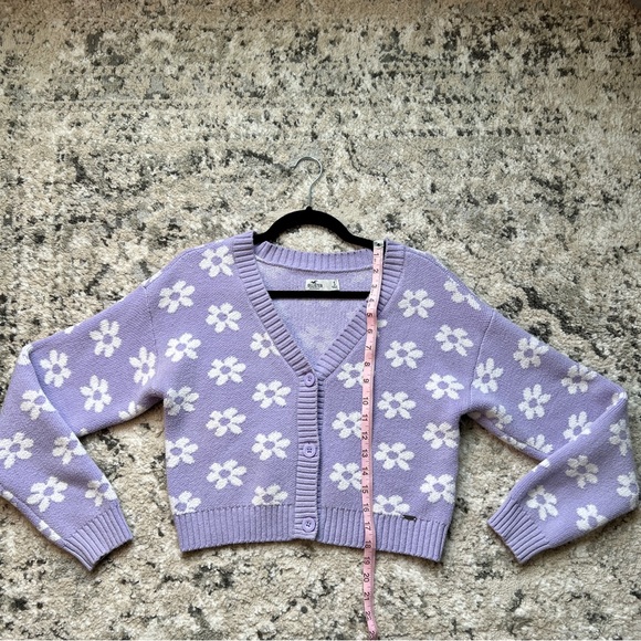 🔥Floral Hollister Cardigan - Picture 7 of 10